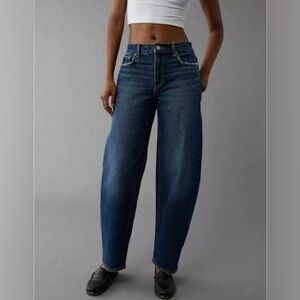 American Eagle Low Rise Barrel Jean - in Dark Wash Denim